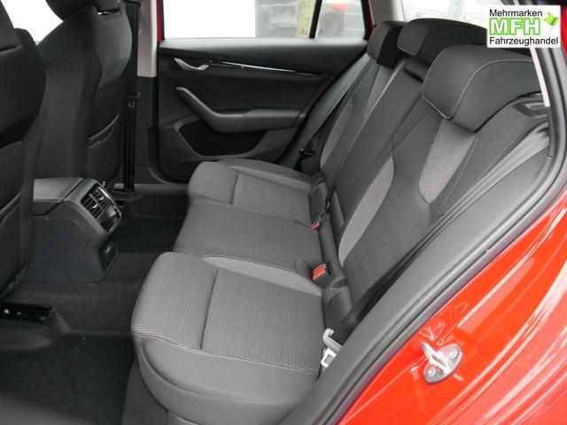 Skoda Octavia Combi Selection 2.0 TDI DSG Selection*ACC*NAVI*PDC*LED*SHZ*AHK-SCHWENKBAR*TEMPOMAT 