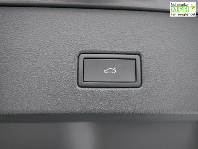 Volkswagen T-Roc Black Style 1,5 TSI DSG*AHK*ACC*MATRIX-LED*SHZ*PDC*KAMERA*TEMPOMAT*19-ZOLL 