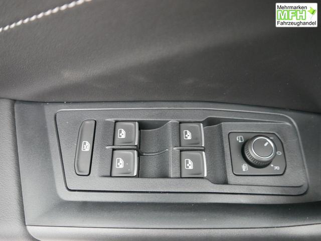 Volkswagen T-Roc Black Style 1,5 TSI DSG*AHK*ACC*MATRIX-LED*SHZ*PDC*KAMERA*TEMPOMAT*19-ZOLL 