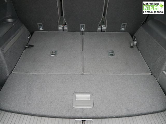 Volkswagen Touran Comfortline 1.5 TSI COMFORTLINE*ACC*NAVI*KESSY*3-ZONE KLIMAAUTOMATIK*RFK*WINTERPAKET* 