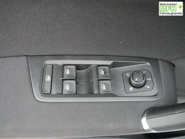 Volkswagen Touran Comfortline 2.0 TDI COMFORTLINE*NAVI*TEMPOMAT*KESSY*RFK*SHZ*3-ZONE KLIMAAUTOMATIK* 