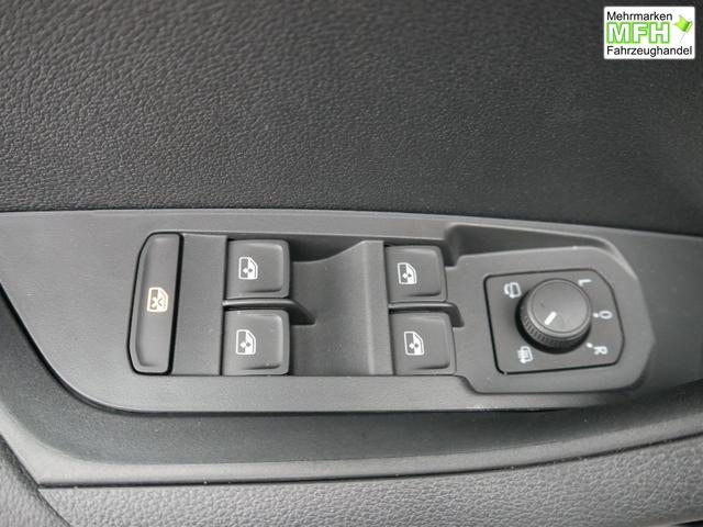 Skoda Karoq Selection 2.0 TDI DSG 4x4*AHK*PDC-HI*LED*SHZ*SMARTLINK*TEMPOMAT 