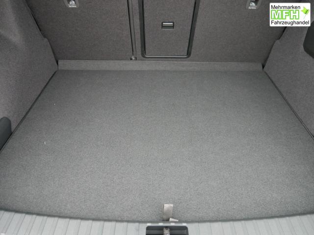 Skoda Karoq Selection 2.0 TDI DSG 4x4*AHK*PDC-HI*LED*SHZ*SMARTLINK*TEMPOMAT 