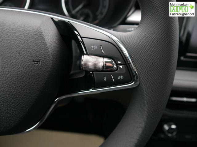 Skoda Fabia Selection 1.0 TSI *NAVI-&Uuml;BER-SMARTLINK*PDC-HI*LED*SHZ*KLIMA*RADIO 