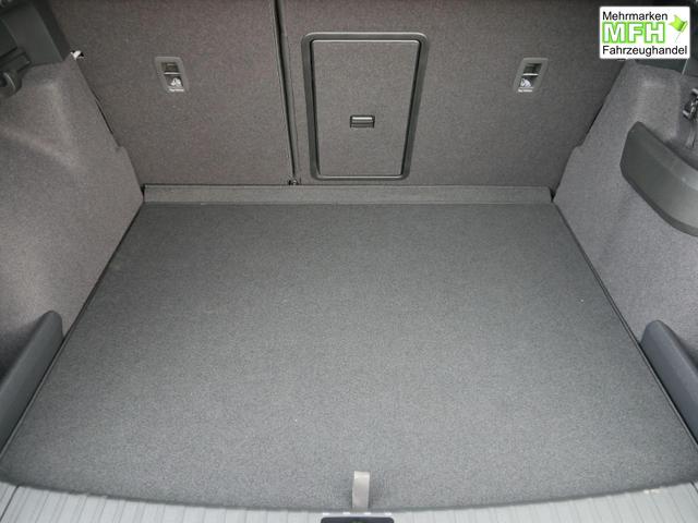 Skoda Karoq Selection 2.0 TDI DSG 4x4 4x4*AHK*TEMPOMAT*SMARTLINK*KLIMAAUTOMATIK*SHZ*LED 