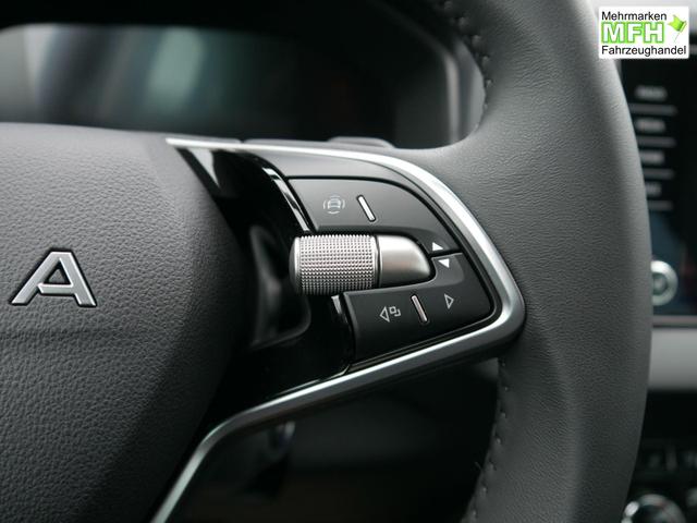 Skoda Karoq Selection 2.0 TDI DSG 4x4 4x4*AHK*TEMPOMAT*SMARTLINK*KLIMAAUTOMATIK*SHZ*LED 