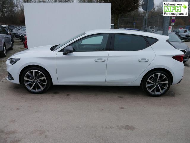 Seat Leon FR 2.0 TDI DSG*RFK*NAVI*TEMPOMAT*TRAVEL ASSIST* FULL LINK* KEYLESS-GO* 