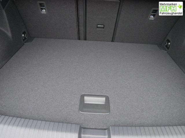 Volkswagen T-Roc Style Black 1,5 TSI DSG *ACC*NAVI*PDC*AHK*LED*KAMERA*TEMPOMAT*19-ZOLL 