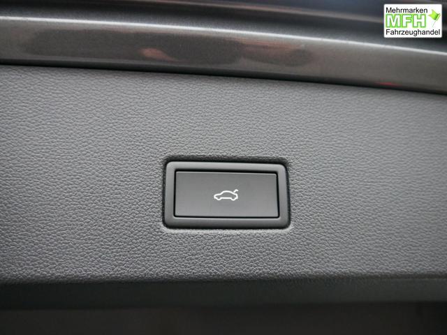 Volkswagen T-Roc Style Black 1,5 TSI DSG *ACC*NAVI*PDC*AHK*LED*KAMERA*TEMPOMAT*19-ZOLL 