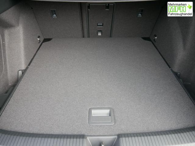 Volkswagen Golf Variant R-Line 1.5 eTSI 150 DSG R-line*NAVI*ACC*MATRIX-LED*PDC*KAMERA*TEMPOMAT 