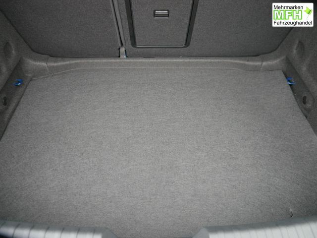 Seat Leon FR 2.0 TDI DSG DSG*KAMERA*ACC*TEMPOMAT*NAVI*3-ZONE KLIMAAUTOMATIK*VIRTUAL COCKPIT* 