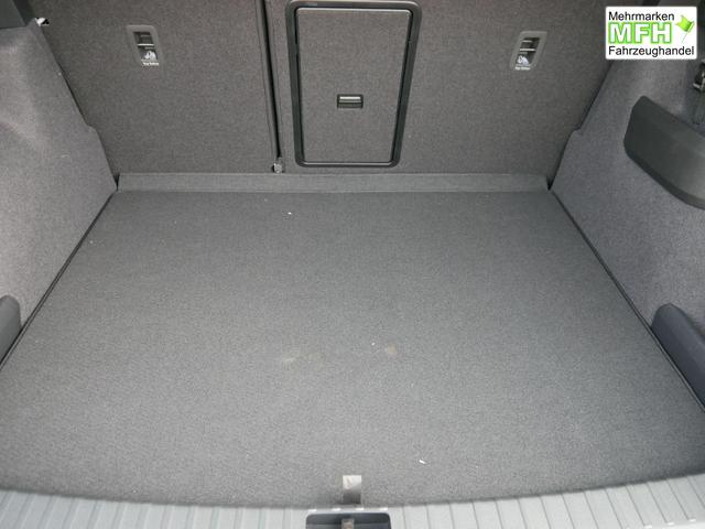 Skoda Karoq Sportline 2.0 TSI 4x4 DSG DSG*ACC*AHK-SCHWENKBAR*PDC-HINTEN*KESSY*LENKRADHEIZUNG* 