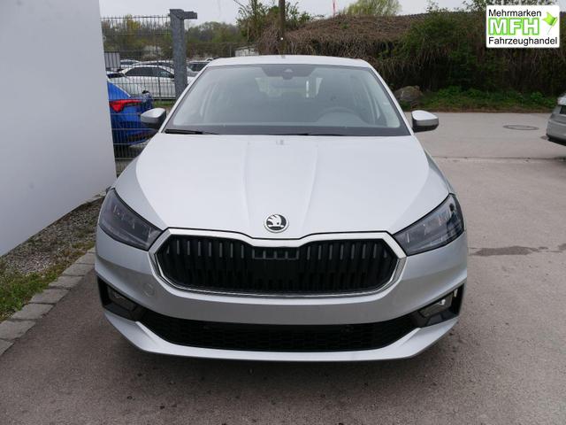 Skoda Fabia Selection 1.0 TSI *LED*PDC-HI*SMARTLINK*SHZ*BLUETOOTH*FRONT-ASSIST 