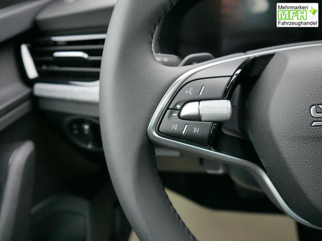 Skoda Kamiq Selection 1.0 TSI DSG*AHK-SCHWENKBAR*TEMPOMAT*PDC-HINTEN*KEYLESS-GO*SHZ* 