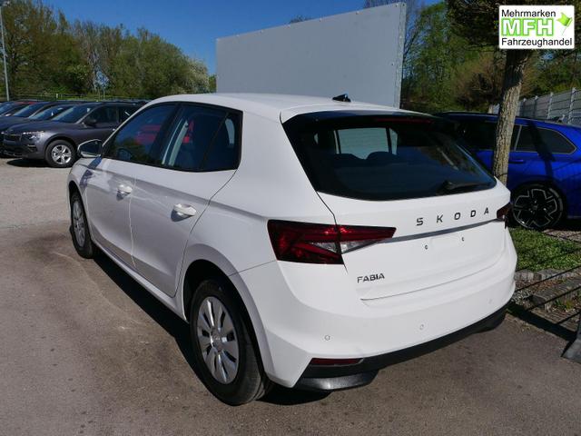 Skoda Fabia Selection 1.0 TSI DSG*NAVI-&Uuml;BER-SMARTLINK*LED*PDC-HI*SHZ*DAB*KLIMA 