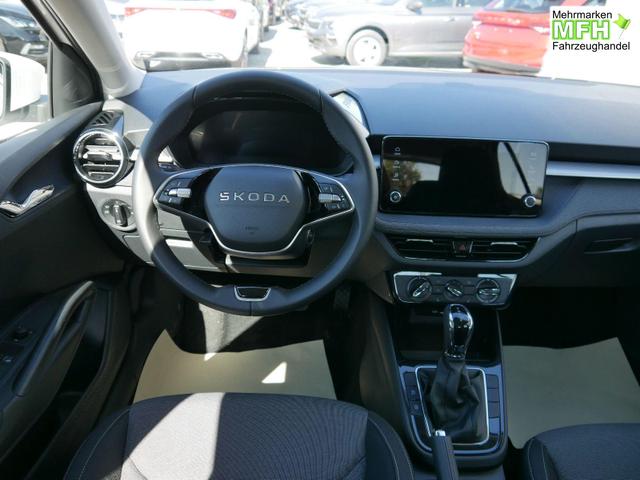 Skoda Fabia Selection 1.0 TSI DSG*NAVI-&Uuml;BER-SMARTLINK*LED*PDC-HI*SHZ*DAB*KLIMA 