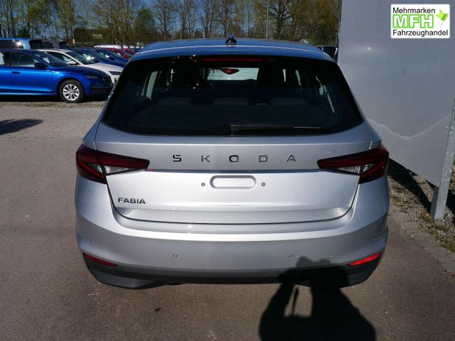 Skoda Fabia Selection 1.0 TSI *LED*PDC-HI*SMARTLINK*SHZ*BLUETOOTH*FRONT-ASSIST 