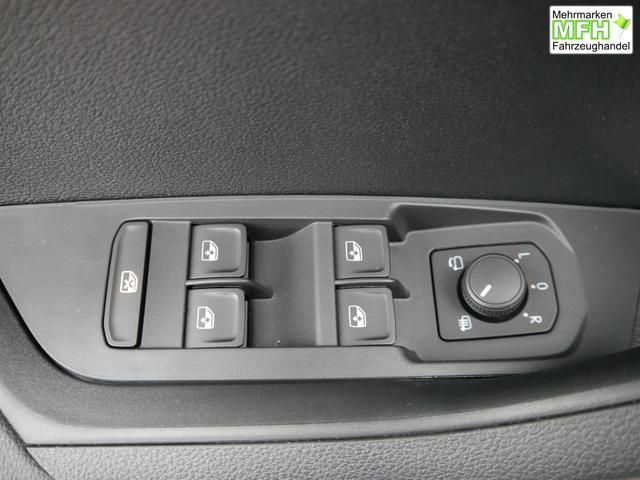 Skoda Karoq Selection 2.0 TDI DSG 4x4*AHK*PDC-HI*LED*SHZ*SMARTLINK*TEMPOMAT 