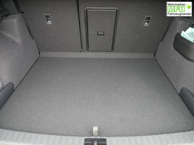 Skoda Karoq Selection 2.0 TDI DSG 4x4 4x4*AHK*TEMPOMAT*SMARTLINK*KLIMAAUTOMATIK*SHZ*LED 