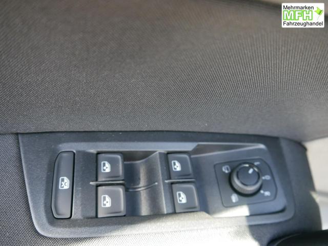 Volkswagen Touran Comfortline 1.5 TSI COMFORTLINE*ACC*NAVI*KESSY*3-ZONE KLIMAAUTOMATIK*RFK*WINTERPAKET* 