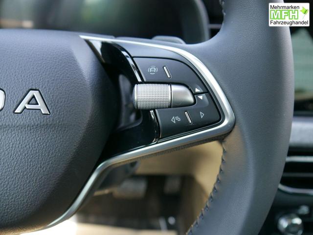 Skoda Kamiq Selection 1.0 TSI DSG*PDC-HINTEN*TEMPOMAT*SMARTLINK*SHZ*LED*KLIMAAUTOMATIK* 