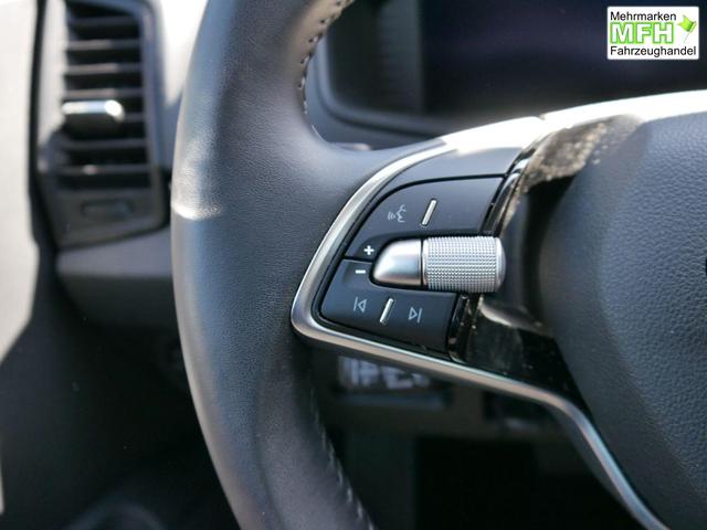 Skoda Karoq Selection 1.5 TSI DSG*ACC*PDC*KAMERA*TEMPOMAT*LED*SMARTLINK*KLIMA*RADIO*17-ZOLL 