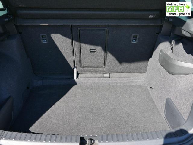 Skoda Karoq Selection 1.5 TSI DSG*ACC*PDC*KAMERA*TEMPOMAT*LED*SMARTLINK*KLIMA*RADIO*17-ZOLL 