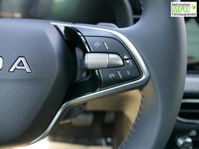Skoda Kamiq Selection 1.0 TSI DSG*AHK-SCHWENKBAR*TEMPOMAT*PDC-HINTEN*KEYLESS-GO*SHZ* 