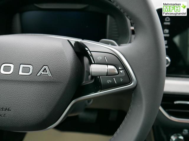 Skoda Kamiq Edition 130 Jahre Premium 1,5 TSI DSG*AHK-SCHWENKBAR*PDC*LED*KAMERA*SHZ*TEMPOMAT 