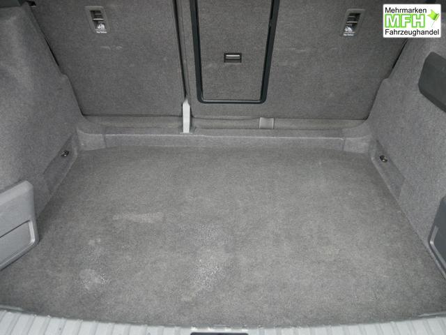Skoda Karoq Selection 1.5 TSI DSG*ACC*PDC*KAMERA*TEMPOMAT*LED*SMARTLINK*KLIMA*RADIO*17-ZOLL 