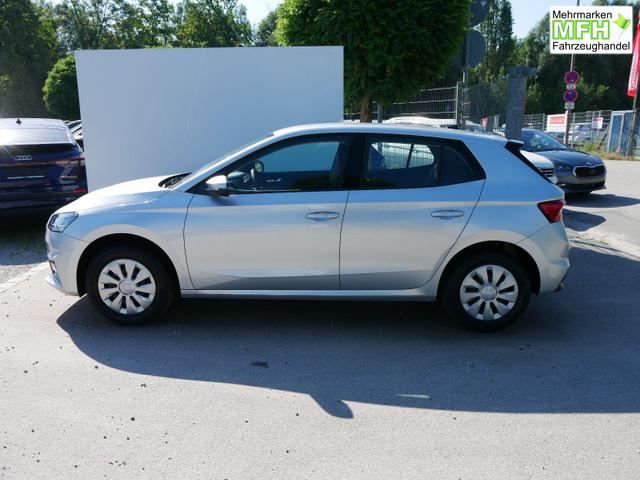 Skoda Fabia Selection 1.0 TSI *NAVI-&Uuml;BER-SMARTLINK*PDC-HI*LED*SHZ*KLIMA*RADIO 