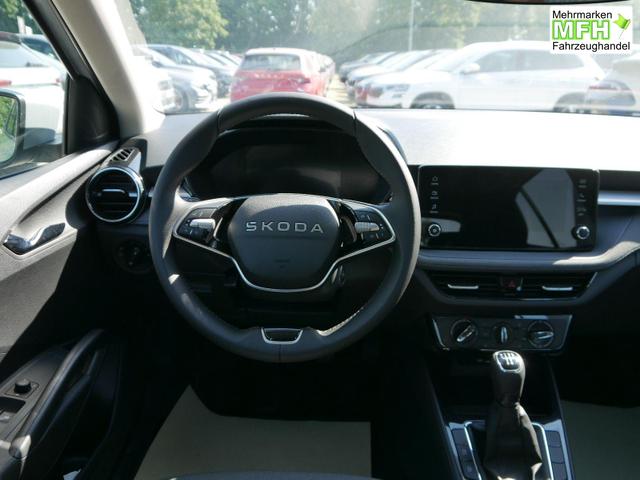 Skoda Fabia Selection 1.0 TSI *NAVI-&Uuml;BER-SMARTLINK*PDC-HI*LED*SHZ*KLIMA*RADIO 