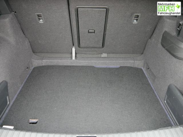 Skoda Karoq Selection 1.5 TSI DSG*ACC*PDC*KAMERA*TEMPOMAT*LED*SMARTLINK*KLIMA*RADIO*17-ZOLL 