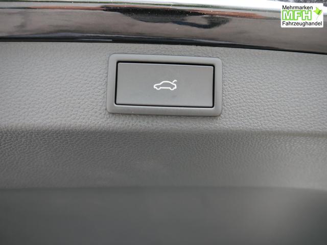Skoda Karoq Sportline 2.0 TSI 4x4 DSG DSG*ACC*AHK-SCHWENKBAR*PDC-HINTEN*KESSY*LENKRADHEIZUNG* 