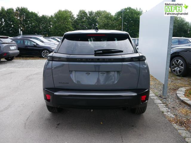 Peugeot 2008 Allure 1.2*NAVI*TEMPOMAT*KLIMA*PDC*LED*BLUETOOTH*FRONT-ASSIST*17-ZOLL 