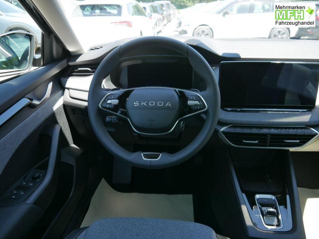 Skoda Octavia Combi Selection 2.0 TDI DSG*AHK-SCHWENKBAR*ACC*LED*PDC*SHZ*SMARTLINK 