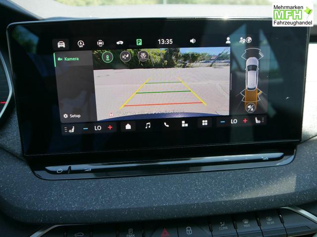Skoda Octavia Combi Selection 2.0 TDI DSG*AHK-SCHWENKBAR*ACC*LED*PDC*SHZ*SMARTLINK 