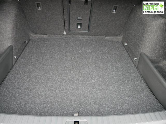 Skoda Octavia Combi Selection 1.5 TSI mHEV DSG*AHK-SCHW*ACC*PDC*LED*SHZ*SMARTLINK*KLIMA 