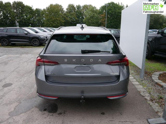 Skoda Octavia Combi Selection 1.5 TSI mHEV DSG*AHK-SCHW*ACC*PDC*LED*SHZ*SMARTLINK*KLIMA 