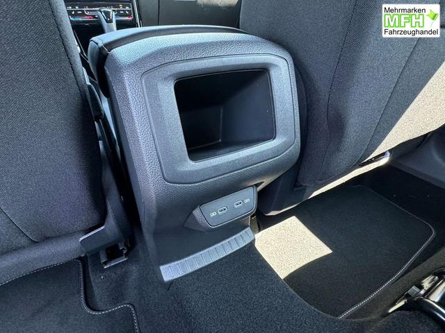 Beispielbilder, ggf. teilweise mit Sonderausstattung