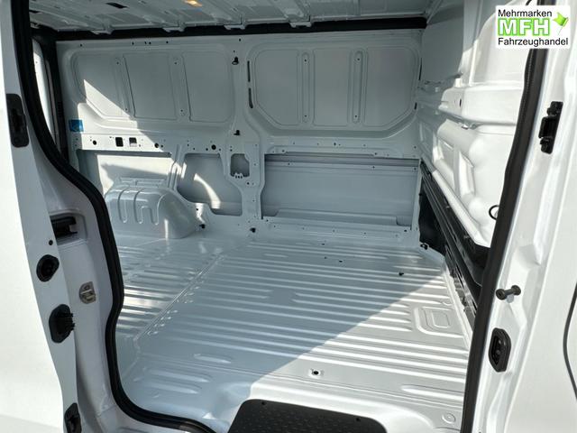 Renault / Trafic / / / / 