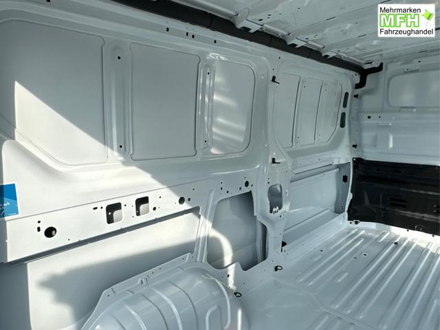 Renault / Trafic / / / / 