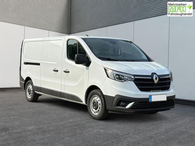 Renault / Trafic / / / / 