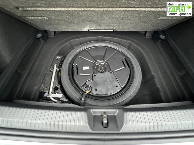 Volkswagen / Golf / / / / , Beispielbilder, ggf. teilweise mit Sonderausstattung