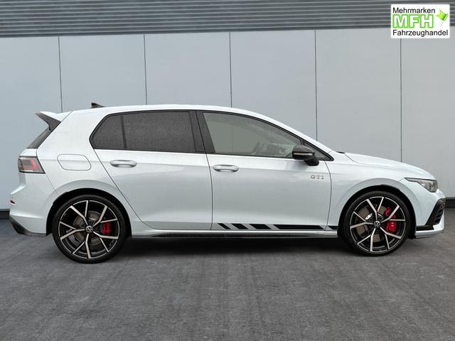 Volkswagen / Golf / / / / , Beispielbilder, ggf. teilweise mit Sonderausstattung