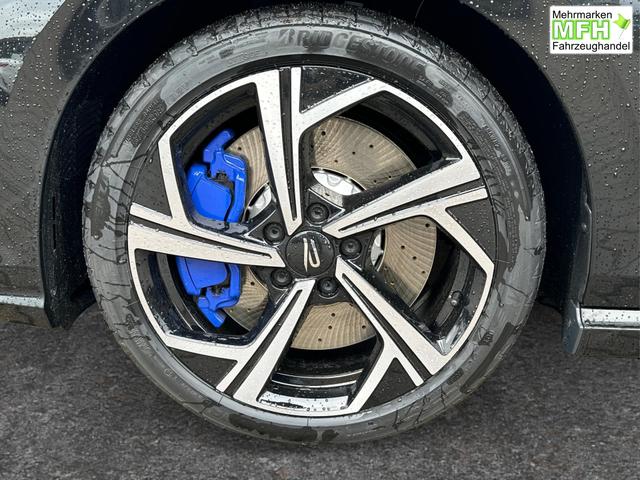 Volkswagen / Golf / Schwarz / / / LED MATRIX+ PDC +KAMERA+ KLIMAUT.18 LM, Beispielbilder, ggf. teilweise mit Sonderausstattung