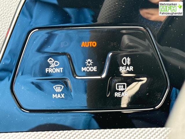 Volkswagen / Golf / Schwarz / / / LED MATRIX+ PDC +KAMERA+ KLIMAUT.18 LM, Beispielbilder, ggf. teilweise mit Sonderausstattung