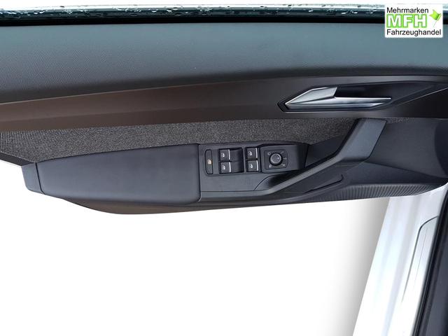 Seat Leon / EU-Neuwagen / Reimport, Bei den verwendeten Bildern kann es sich um Beispielbilder handeln, ggf. teilweise mit Sonderausstattung.