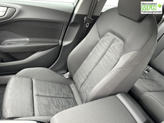 Audi / A5 Avant / / / / AHK+KAMERA+EL. HECKKL.+NAVI+SHZ+17 LM