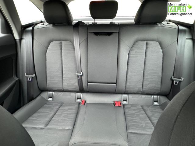 Audi / A5 Avant / / / / AHK+KAMERA+EL. HECKKL.+NAVI+SHZ+17 LM